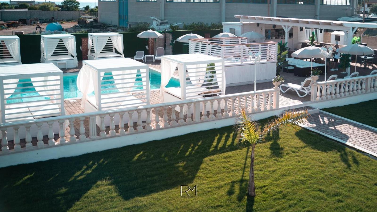 La Palazzina Bed & Breakfast Porto Cesareo Ngoại thất bức ảnh